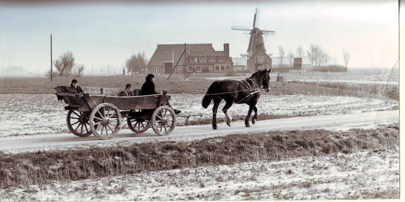 Lukas stapt naar Ropta. 