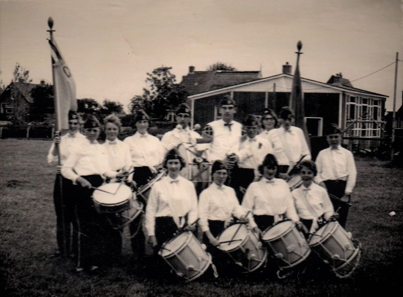 Drumband U.D.I. en de eerste kleuterschool